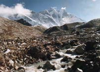 Lhotse z Chuckungu